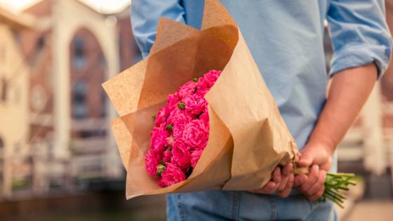 ¿Cuántas flores le debería regalar a su pareja en San Valentín? Cuántas flores dar en San Valentín