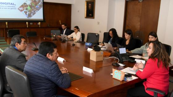 MinTIC se reúne con proveedores de internet para conectar al país MinTIC traza hoja de ruta para conectar al país