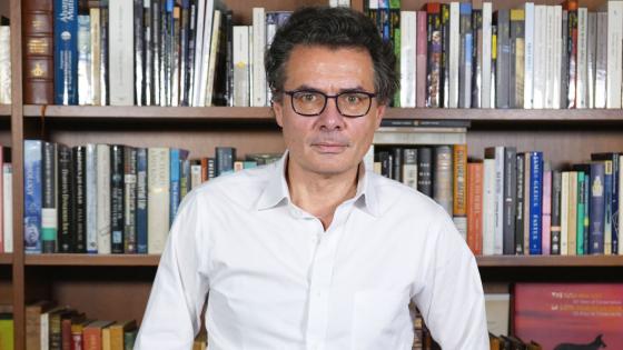 Alejandro Gaviria en 'El Metalero', de Kienyke Alejandro Gaviria en entrevista para Kienyke