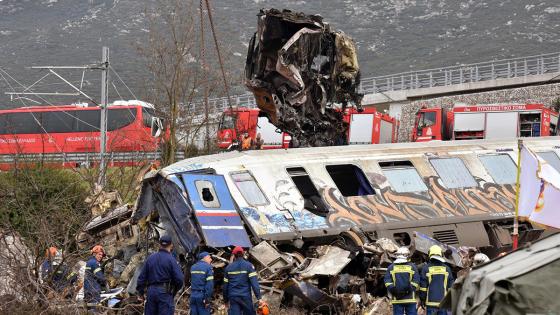 Choque de trenes en Grecia