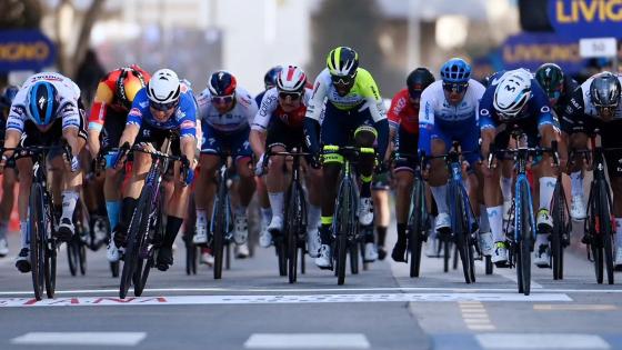 Estuvo a unos segundos de quedarse con la prueba Fernando Gaviria estuvo cerca de quedarse con la Milán-Turín
