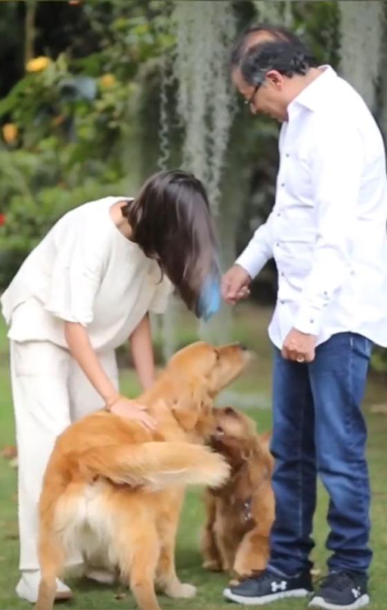 Las mascotas más famosas de algunos políticos colombianos Las mascotas más famosas de algunos políticos colombianos