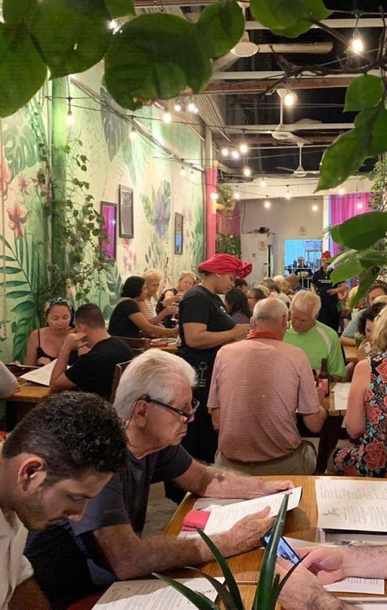 Restaurantes que deleitan el paladar y son de famosos colombianos Restaurantes que deleitan el paladar y son de famosos colombianos