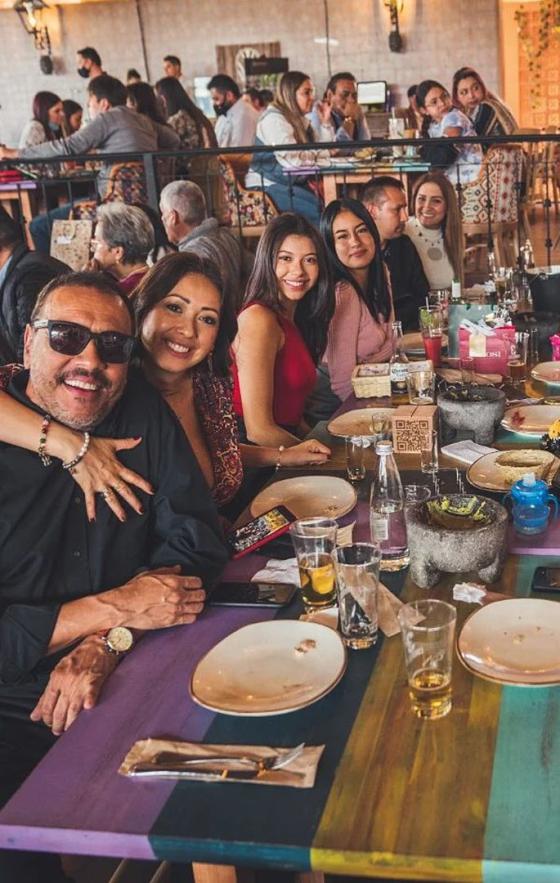 Restaurantes que deleitan el paladar y son de famosos colombianos Restaurantes que deleitan el paladar y son de famosos colombianos