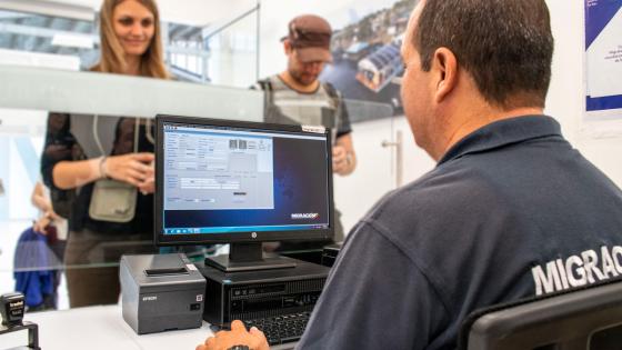 Nuevas tarifas para servicios migratorios