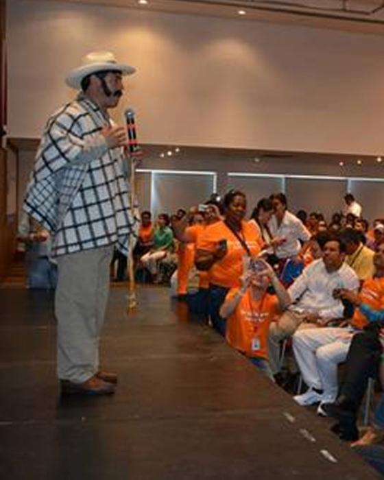 Heriberto Sandoval, humorista de Sábados Felices Heriberto Sandoval, humorista de Sábados Felices