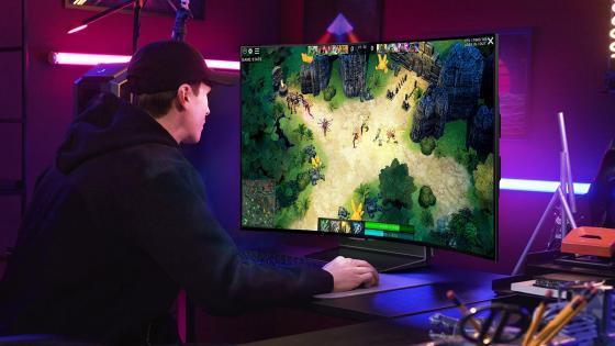 El nuevo LG OLED Flex contribuye al entretenimiento del usuario haciendo una experiencia más inmersiva, gracias a su pantalla flexible. LG OLED Flex: el primer televisor flexible para gamers en Colombia