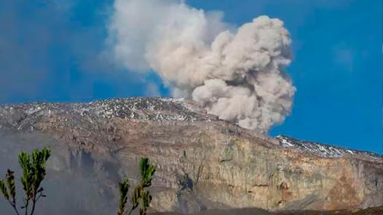 Emisión de dióxido de azufre en el nevado del Ruiz rende alertas