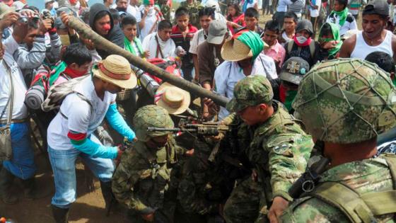 Indígenas secuestran militares en Toribío, Cauca Indígenas secuestraron militares en el Cauca