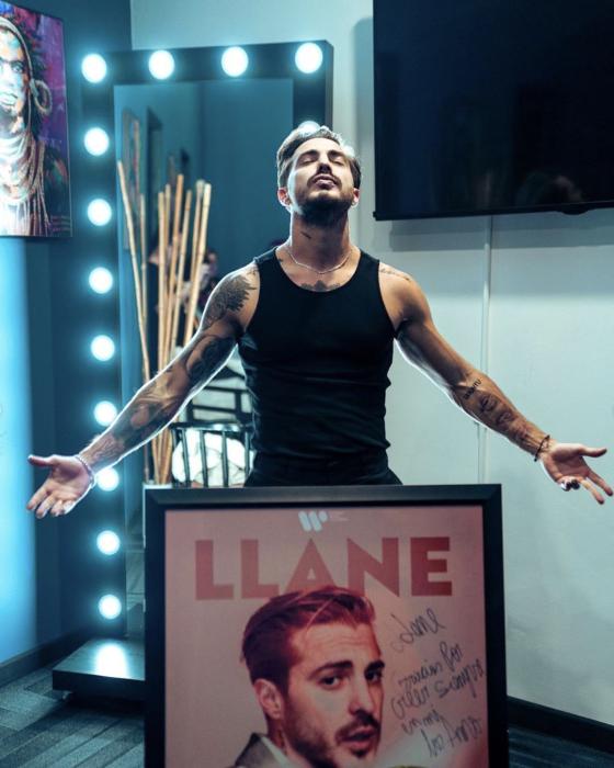 Llane: Su vida después de piso 21 Llane: Su vida después de piso 21