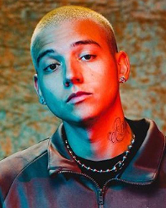 Sky Rompiendo: El productor detrás de hit musicales Sky Rompiendo: El productor detrás de hit musicales