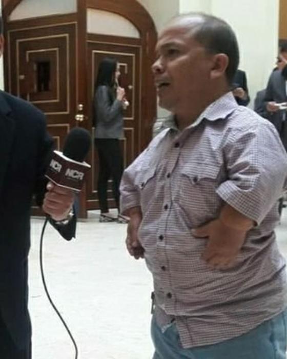 Alexis Calvo: de pandillas, guerra y paz a sabados felices Alexis Calvo: de pandillas, guerra y paz a sabados felices