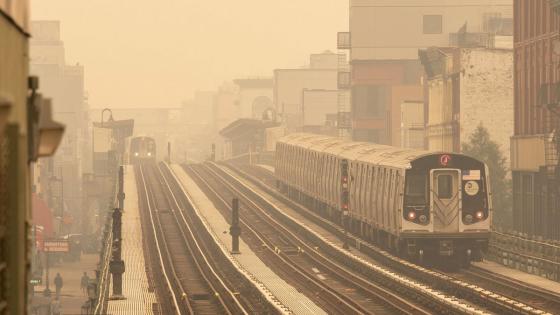 New York: las impactantes imágenes de la ciudad cubierta de humo