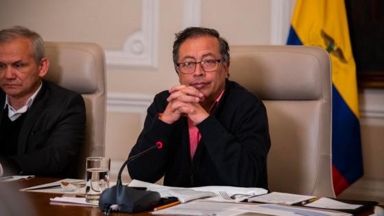 Gustavo Petro aplausos 