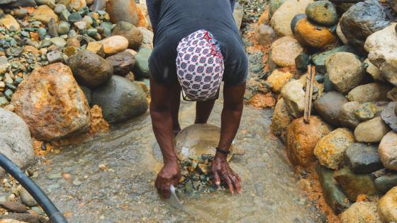 La minería artesanal es una de las principales actividades económicas del Chocó