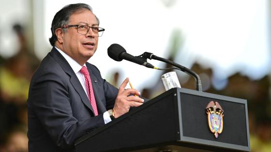 Juegos Centroamericanos y del Caribe Gustavo Petro entrega pabellón
