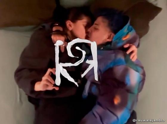 mujeres y Rauw Alejandro mujeres y Rauw Alejandro