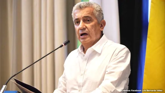 Luis Bernardo Vélez Luis Bernardo Vélez