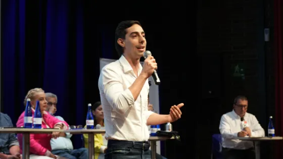 Juan Carlos Upegui denuncia presunta compra de votos por parte de combos en Medellín Juan Carlos Upegui denuncia presunta compra de votos por parte de combos en Medellín
