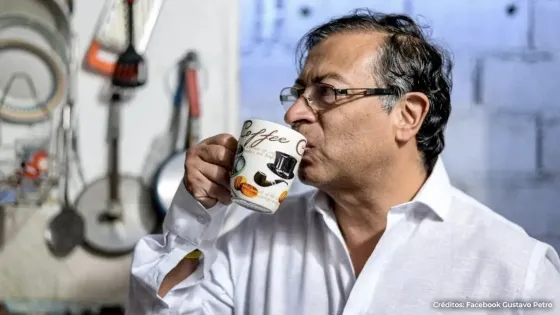 Critican al presidente Petro por su millonario mercado con alimentos ultraprocesados Critican al presidente Petro por su millonario mercado con alimentos ultraprocesados
