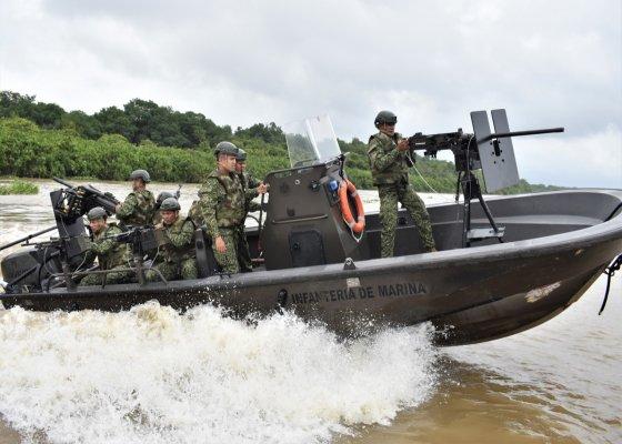 Roban 2.000 galones de gasolina a la Armada Nacional Roban 2.000 galones de gasolina a la Armada Nacional