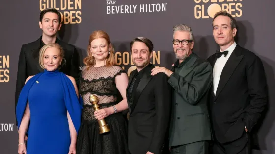 'Succession' y 'The Bear' las series de tv que brillaron en los Golden Globes 'Succession' y 'The Bear' las series de tv que brillaron en los Golden Globes