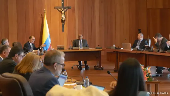 "Bloqueo violento e ilegal", Corte Suprema rompe el silencio tras marcha "Bloqueo violento e ilegal", Corte Suprema rompe el silencio tras marcha