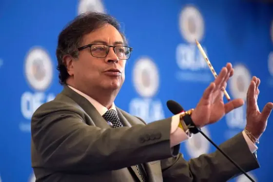 gustavo-petro gustavo-petro