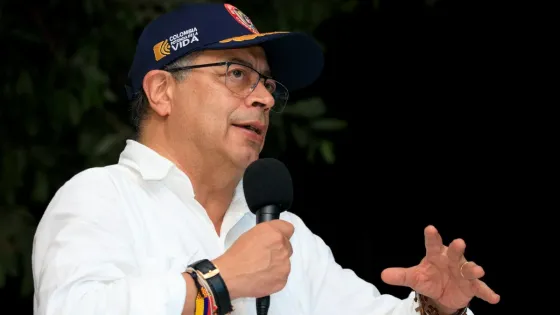 Petro ordena “acabar” la expansión del Clan del Golfo a la fuerza pública Petro ordena “acabar” la expansión del Clan del Golfo a la fuerza pública