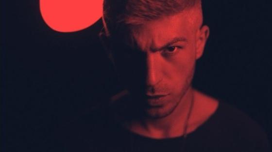 x x