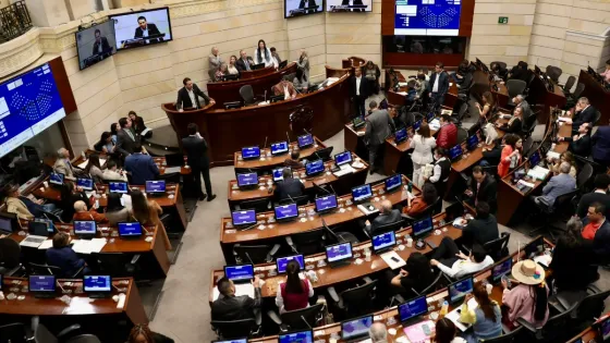 Congreso dio luz verde a Petro para la ampliación del cupo de endeudamiento Congreso dio luz verde a Petro para la ampliación del cupo de endeudamiento