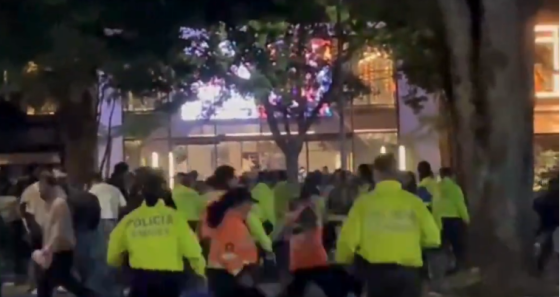 Riñas entre aficionados en Bogotá tras la derrota de Colombia Riñas entre aficionados en Bogotá tras la derrota de Colombia