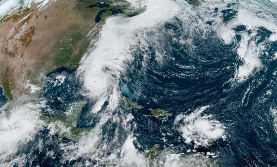 EFE/NOAA-NHC EFE/NOAA-NHC