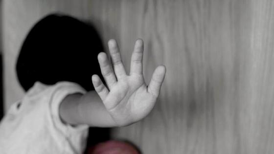 Niño abusado Niño abusado