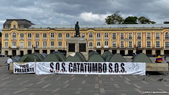 Campesinos acampan en la Plaza de Bolívar en protesta por violencia en el Catatumbo Campesinos acampan en la Plaza de Bolívar en protesta por violencia en el Catatumbo