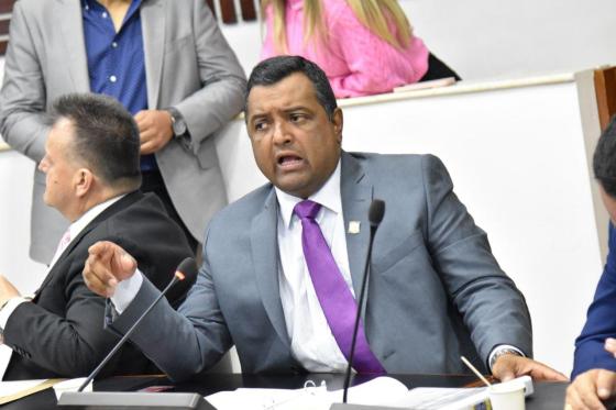 Victor-Salcedo-critica-subsidios-ICETEX Victor-Salcedo-critica-subsidios-ICETEX