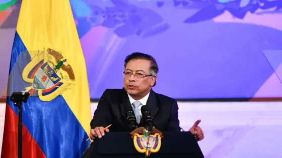 Petro desafía al Congreso: “Si bloquean las reformas, el pueblo decidirá”
