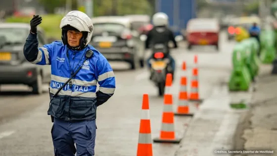 Agente de tránsito de Colombia.