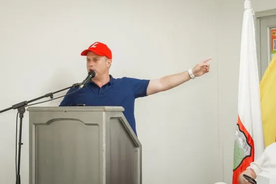 Precandidato presidencial, Héctor Olimpo Espinosa