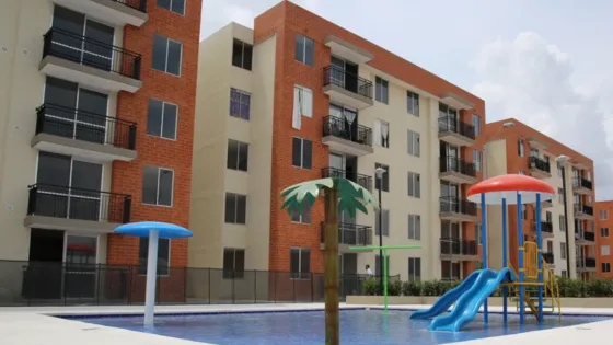 ¿Qué cambia en la VIS con el salario mínimo decretado para 2026? (67)