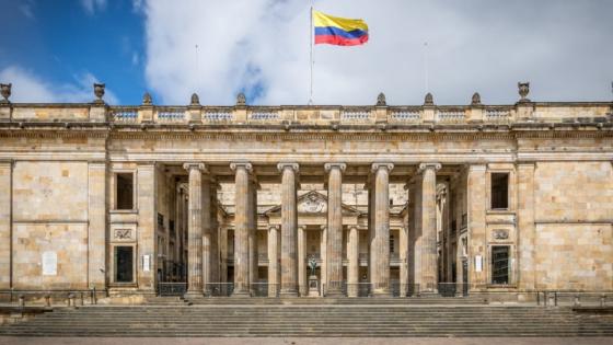 Gobierno expidió decreto para reducir la prima de servicios de congresistas