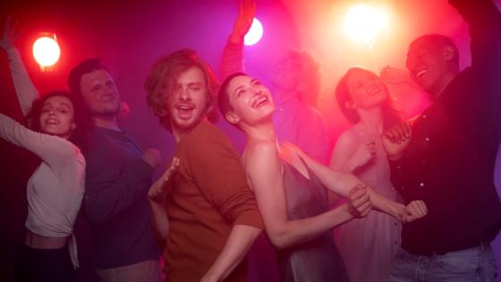 Imagen de referencia de fiesta en Bogotá.