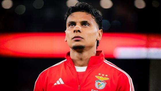 El Benfica confirmó que Richard Ríos sufrió una luxación traumática del hombro derecho.