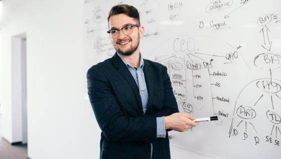 Imagen de referencia de docente.