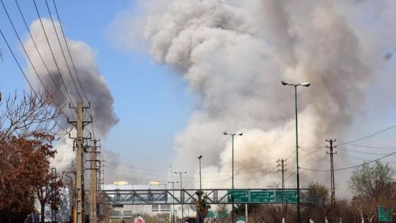 El Ejército iraní dice haber atacado un petrolero y base de EE. UU.