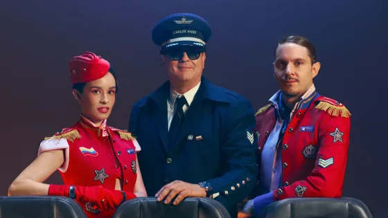 Monsieur Periné y Carlos Vives