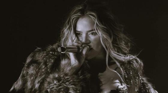 Karol G anuncia segunda y tercera fecha en Bogotá medio de controversia