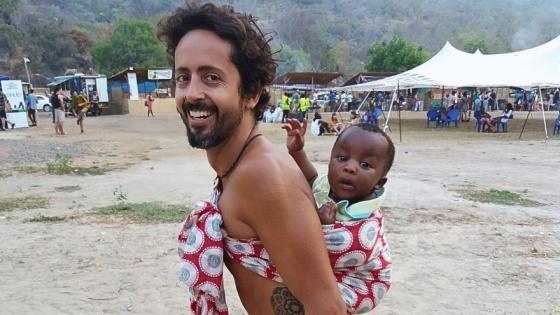 Renunció a su trabajo de oficina para recorrer 64 países: esta es su historia