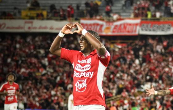 Hugo Rodallega marcó triplete en el triunfo de Santa Fe. 
