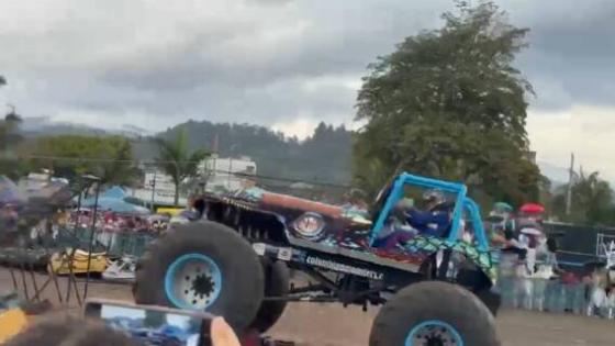 Video: Camioneta Monster Truck pierde control en Popayán y deja 15 heridos